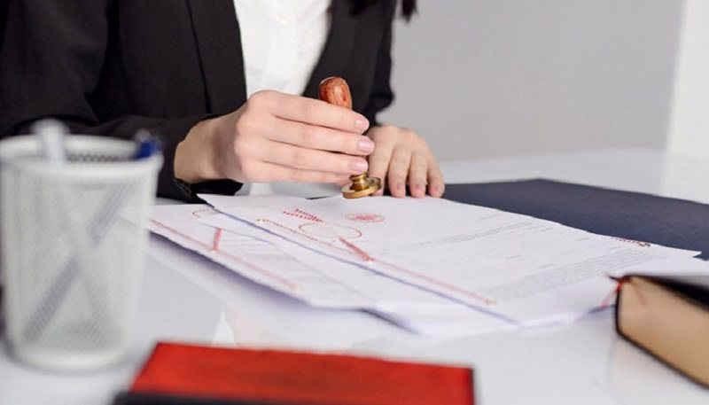 Giao dịch nhà đất, công chứng và bên mua bị "qua mặt"