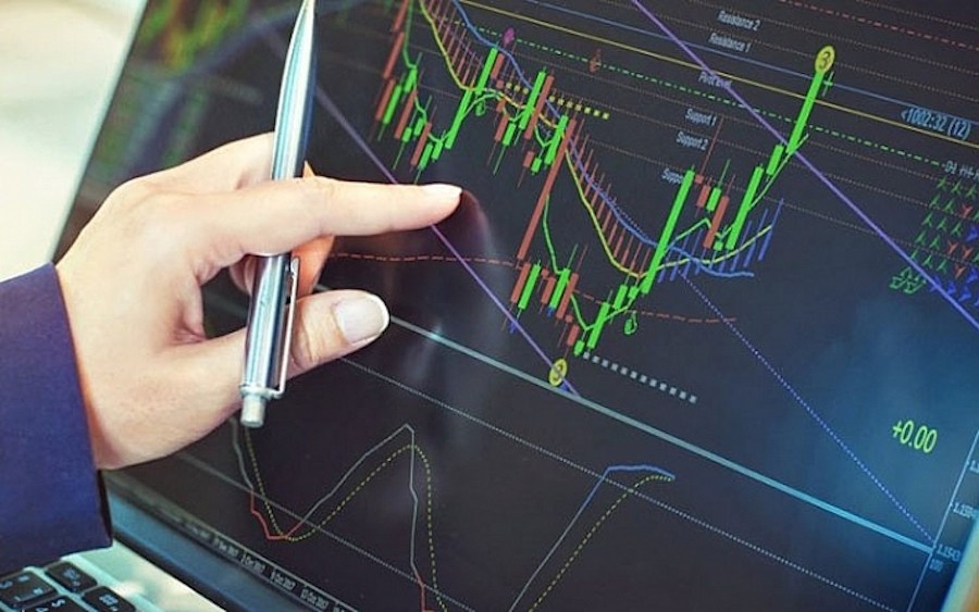 Nhận định thị trường phiên giao dịch chứng khoán ngày 31/10: Tiếp tục nắm giữ danh mục đã mua thăm dò