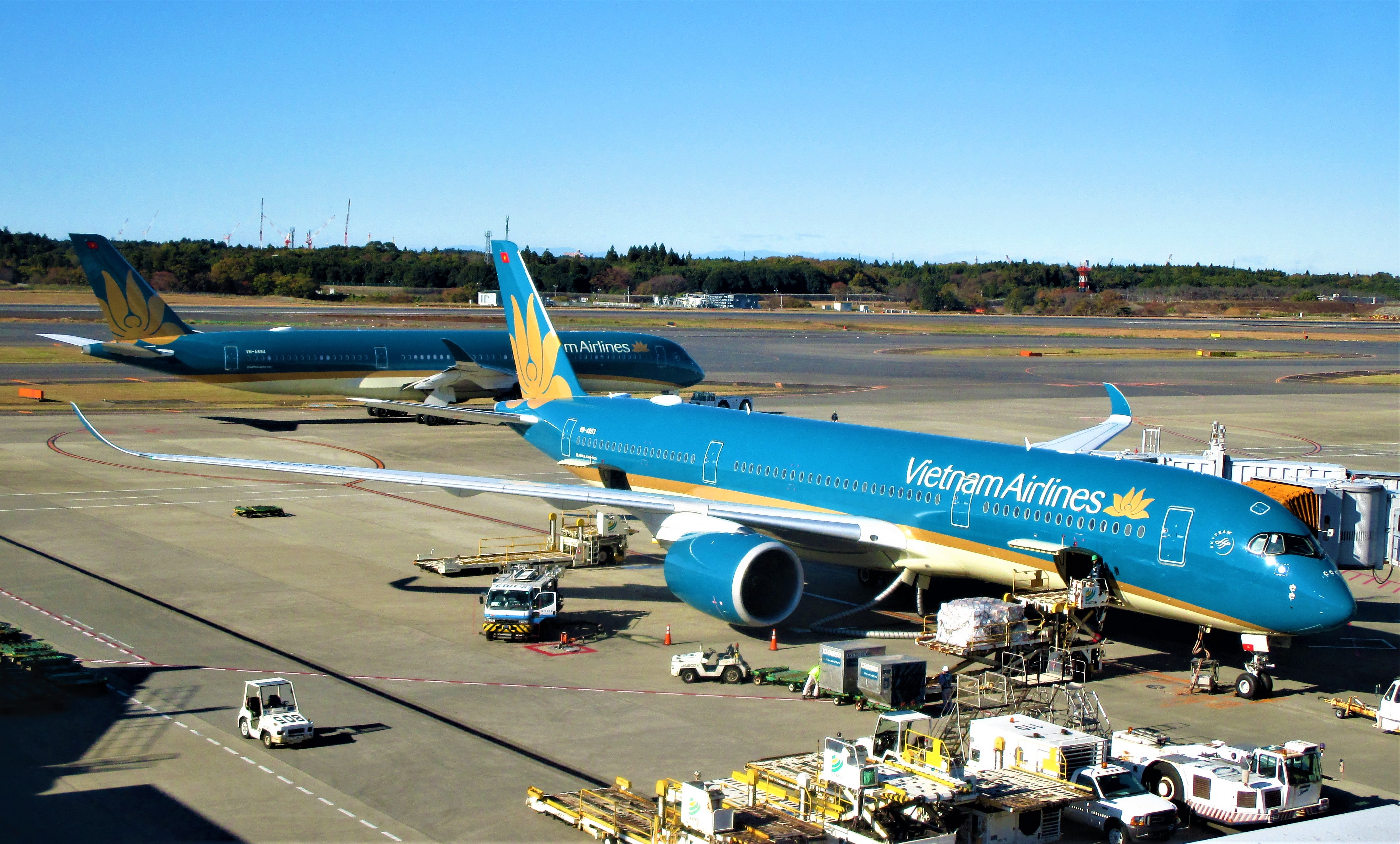 Kinh doanh thua lỗ, Vietnam Airlines muốn bán vốn tại công ty nhiên liệu hàng không Skypec