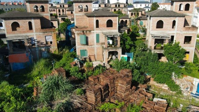 'Đất không nhà, nhà không người' tại khu đô thị Nam An Khánh