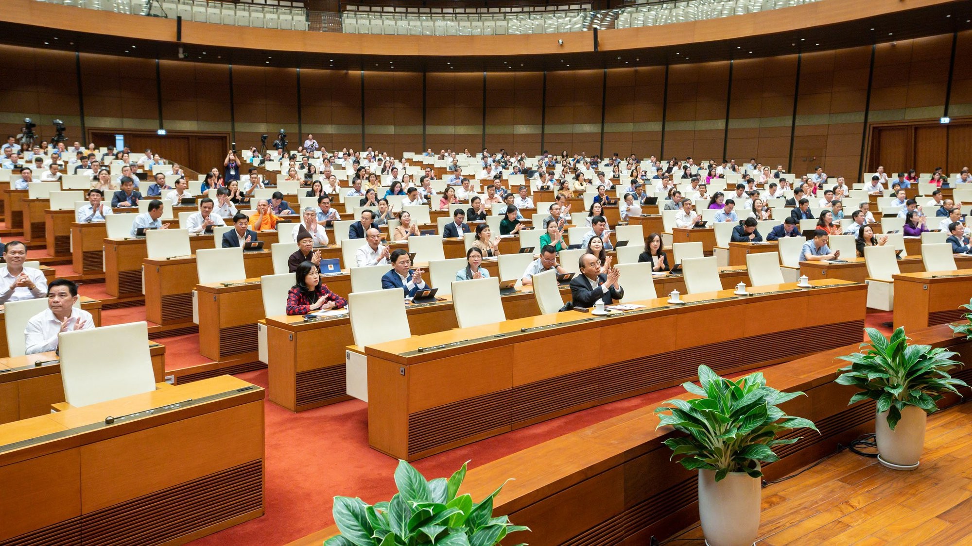 Quốc hội 'chốt' mục tiêu tăng trưởng GDP 6,5% năm 2023