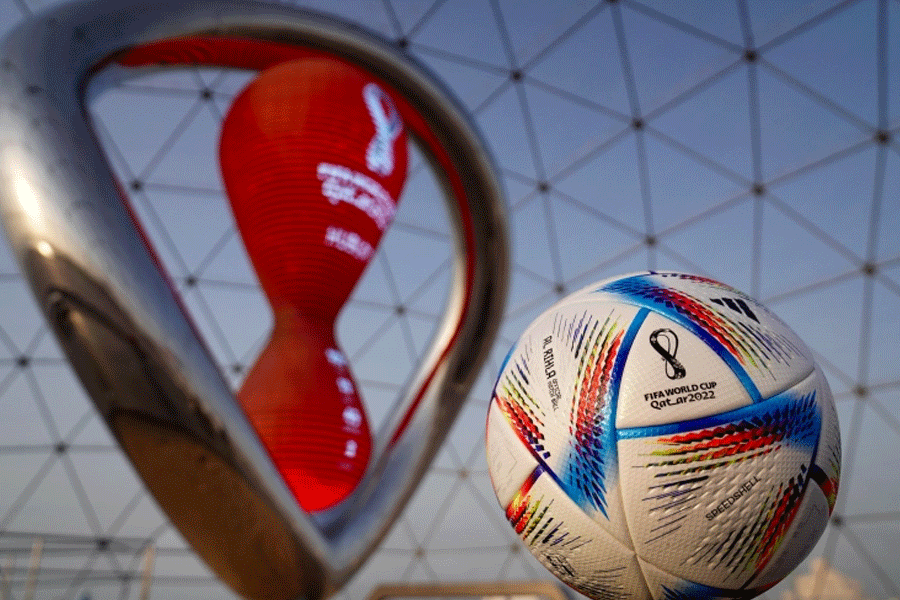 World Cup 2022: Trọng tài nữ, mùa giải 'thu gọn'... và những điều độc, lạ