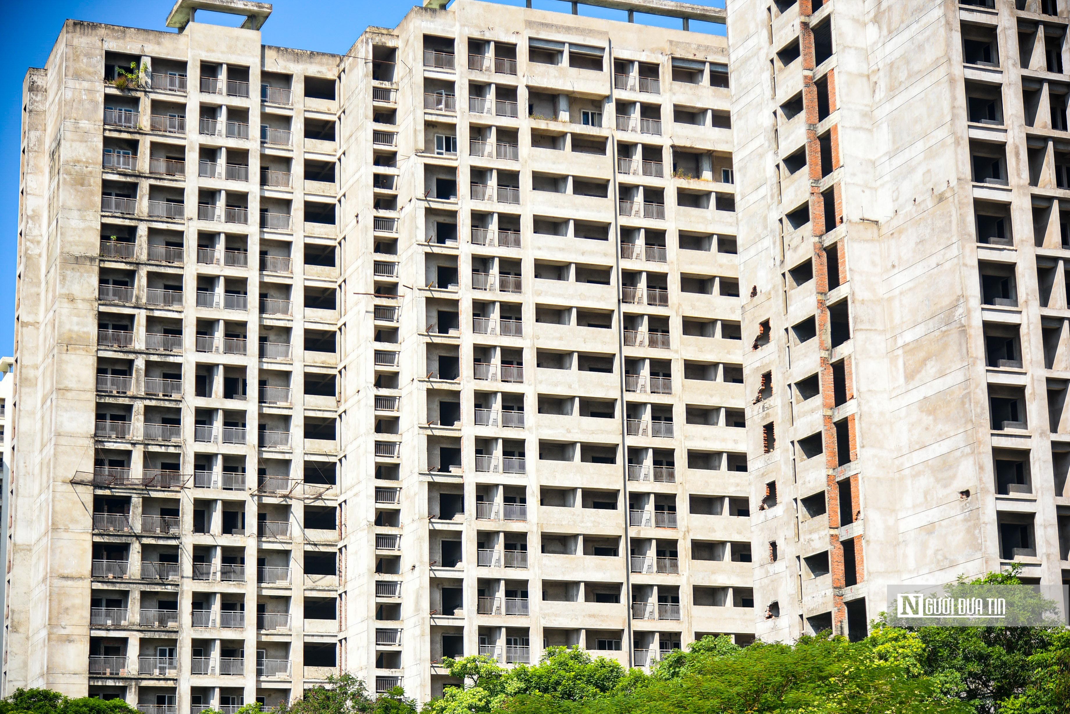 Bên trong khu ký túc xá gần 2.000 tỷ đồng đang bị hoang hóa