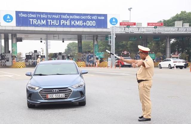 Hơn 10.000 vi phạm giao thông bị xử lý trong ngày đầu cao điểm