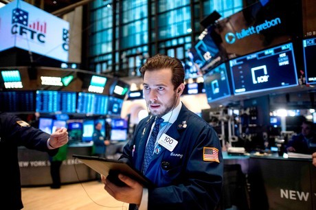 Phố Wall giảm nhẹ phiên đầu tuần để chuẩn bị kỳ nghỉ Lễ Tạ ơn