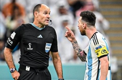 FIFA mở cuộc điều tra, Messi có khả năng bị cấm đá bán kết World Cup 2022