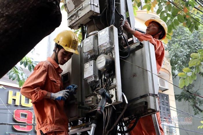 EVN kiến nghị điều chỉnh giá điện như giá xăng dầu