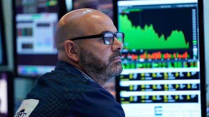 Chứng khoán Mỹ: Đà bán tháo lan rộng, Dow Jones 'bốc hơi' gần 800 điểm