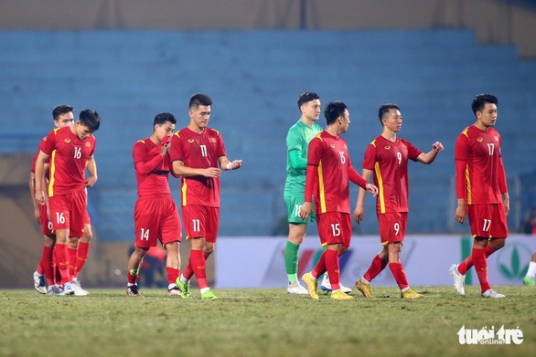 Đội tuyển Việt Nam thi đấu AFF Cup và nỗi buồn sân Mỹ Đình