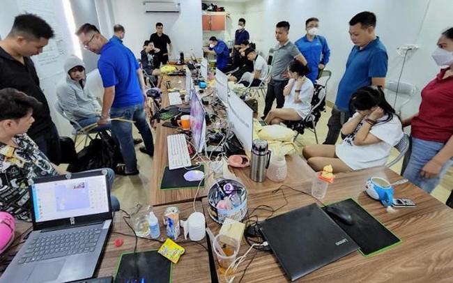 Triệt phá đường dây cho vay lãi nặng hơn 1.800 tỷ đồng