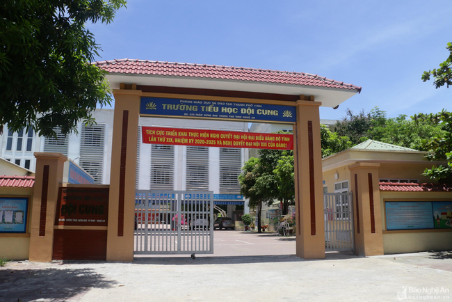 Hội phụ huynh kêu gọi thu tiền... 'chạy' giáo viên chủ nhiệm
