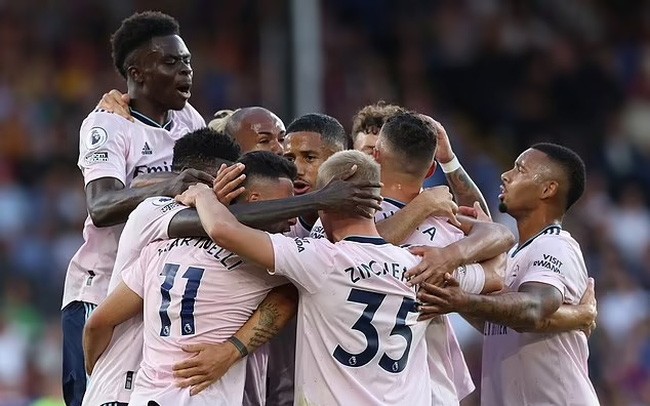 Thắng Crystal Palace, Arsenal ra quân mỹ mãn tại Ngoại hạng Anh