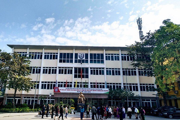 Đại học Thủ đô Hà Nội: Tạm dừng giảng dạy đối với thầy giáo bị tố "sàm sỡ" nữ sinh