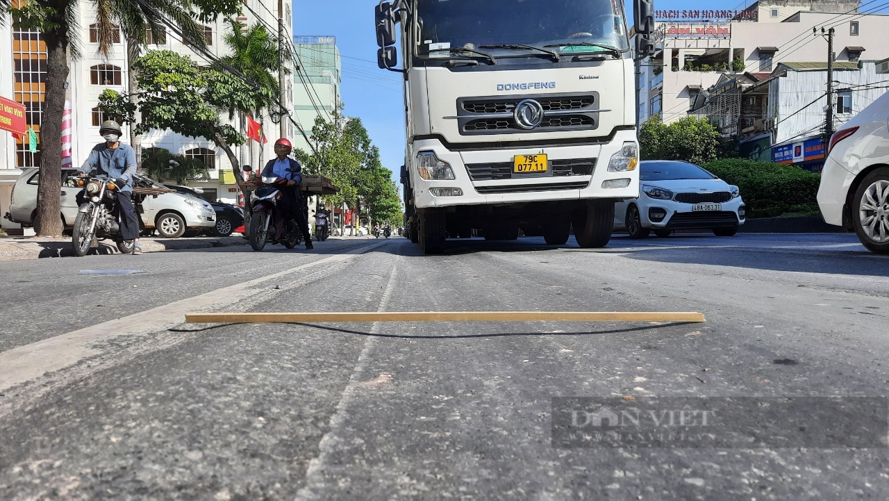 Quốc lộ 1A qua Quảng Trị do Tập đoàn Trường Thịnh làm chủ đầu tư liên tục hư hỏng, lượn sóng