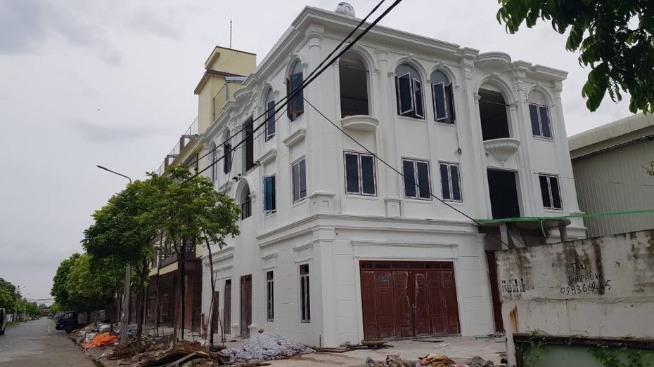 Hoài Đức, Hà Nội: Cụm công nghiệp và các công trình "lạ"