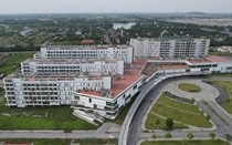 Xót xa bệnh viện nghìn tỷ xây xong bỏ hoang, cỏ mọc um tùm đến lạnh lẽo