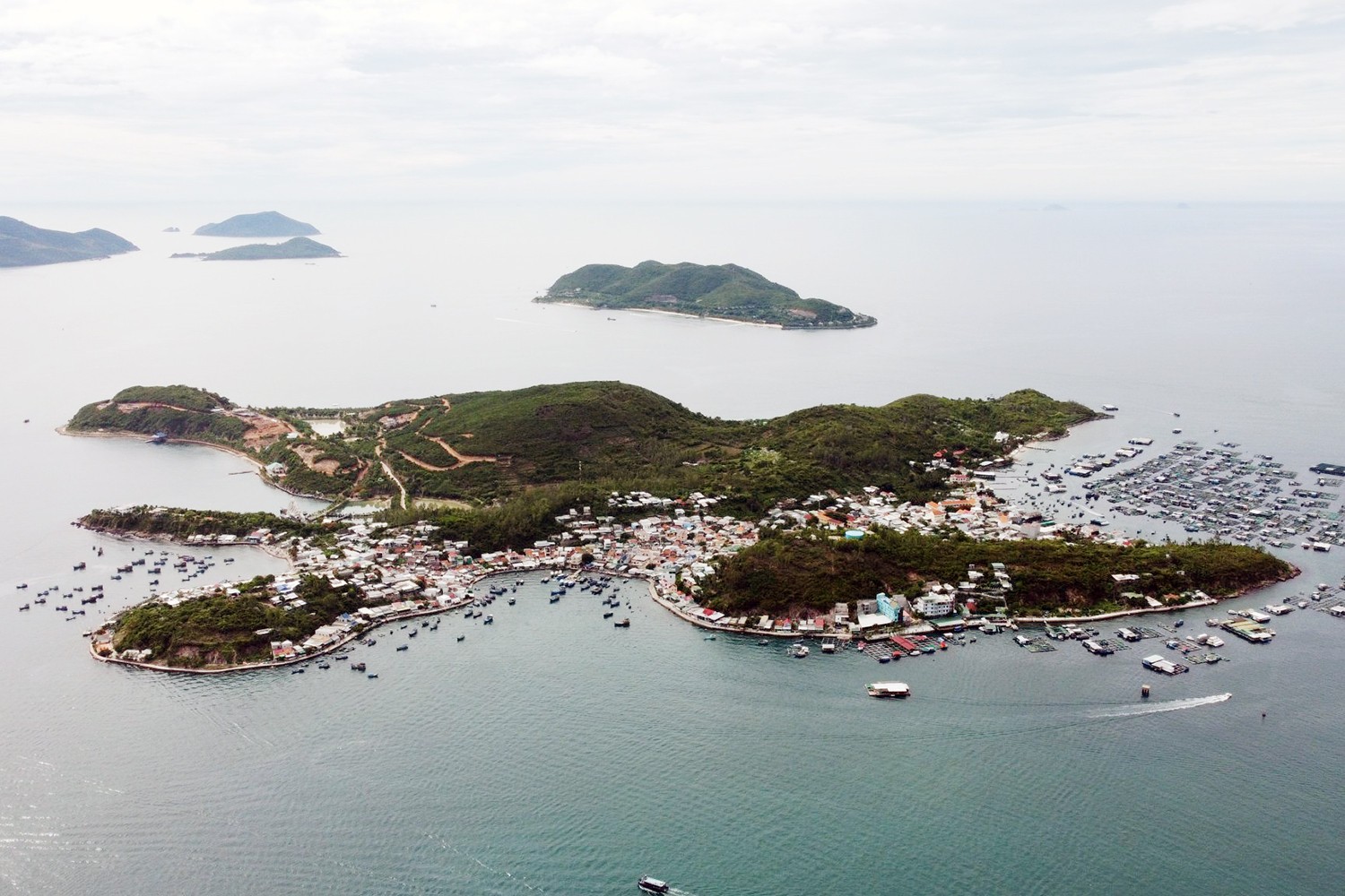 Nha Trang: Doanh nghiệp đào xới, xâm hại đảo Hòn Miễu