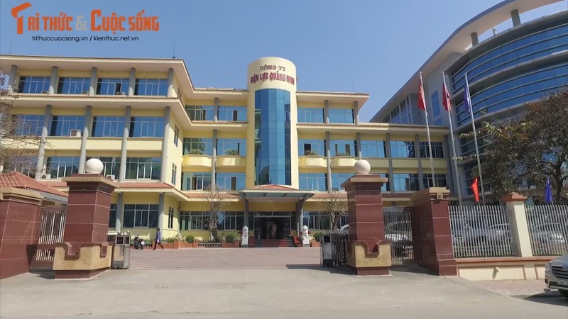 Điện lực Quảng Ninh “nhầm” hồ sơ mời thầu, Cty Tacom trúng đã đúng quy định?