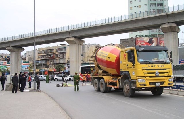 Hà Nội: Bị phạt nhiều lần, xe bồn bê tông Việt Tiệp vẫn tiếp tục hoạt động trong giờ cấm