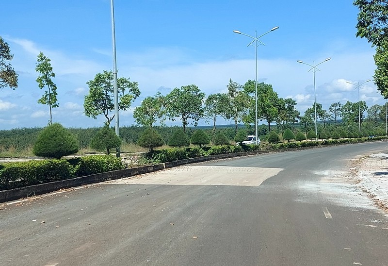 Đồng Xoài (Bình Phước): Vì sao đường Hồ Xuân Hương cứ sửa lại hỏng?