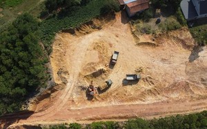 Xẻ đồi, khoét núi trái phép ở xã Thành Công: Gia hạn đình chỉ 2 lãnh đạo xã