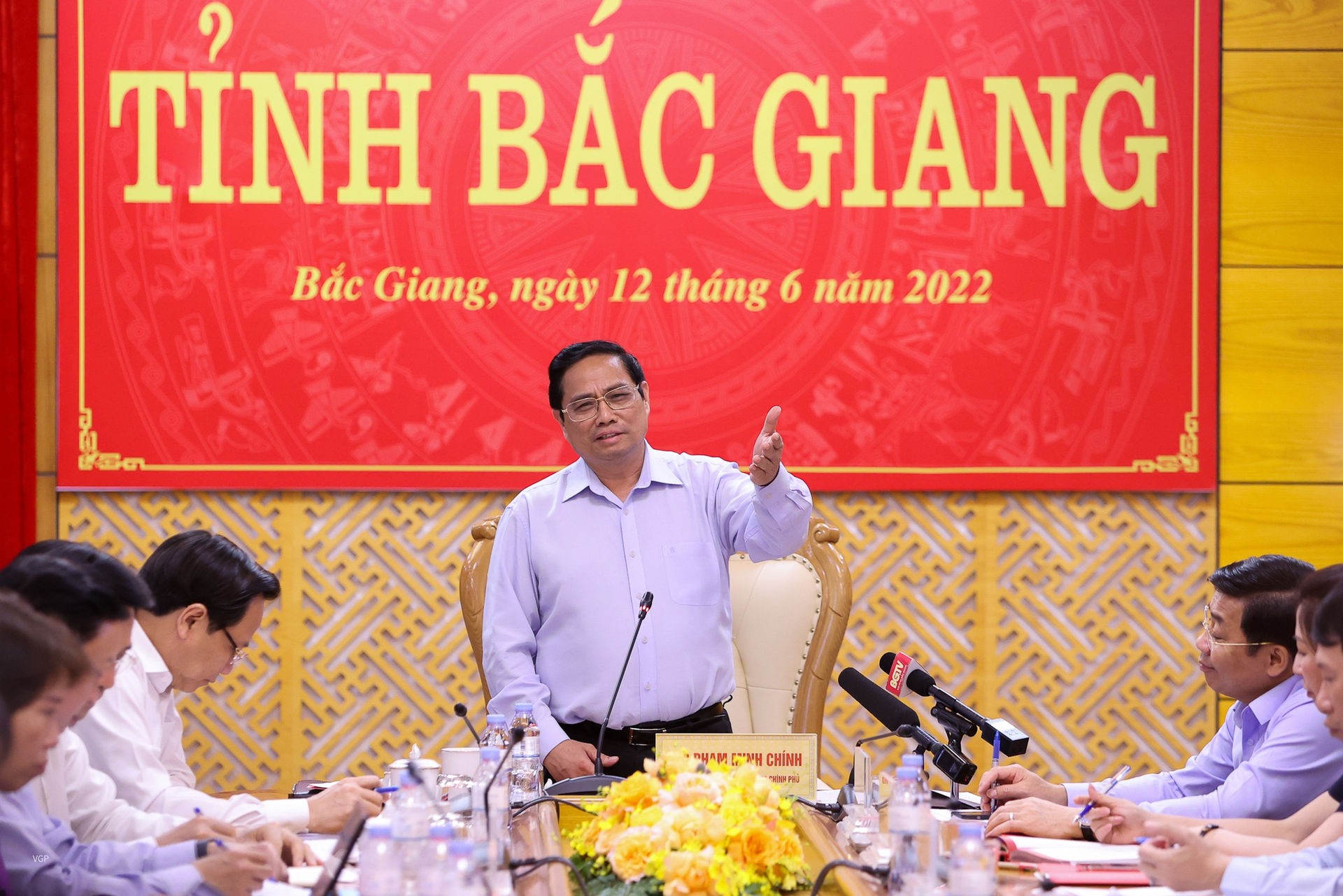 Bắc Giang phát huy mạnh mẽ tinh thần tự lực tự cường, triển khai công việc trọng tâm, trọng điểm