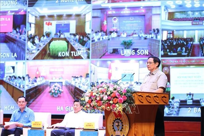 Thủ tướng Phạm Minh Chính: Tiếp tục lắng nghe, đáp ứng nguyện vọng chính đáng của công nhân, người lao động
