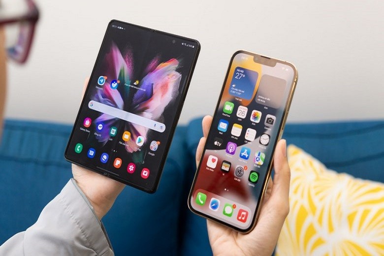 Galaxy Z Fold3, iPhone 13, Xiaomi 12 Pro... đồng loạt rớt giá mạnh