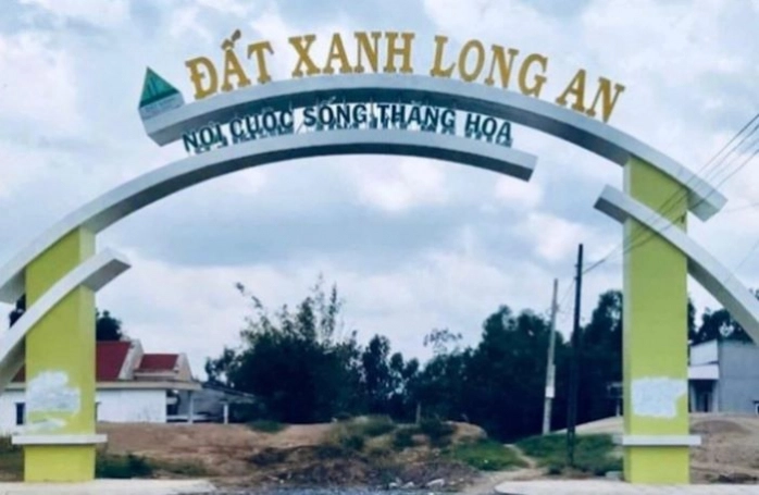 Long An: Bắt tạm giam cặp vợ chồng lừa đảo bán đất nền ở dự án Khu Dân cư Đất xanh