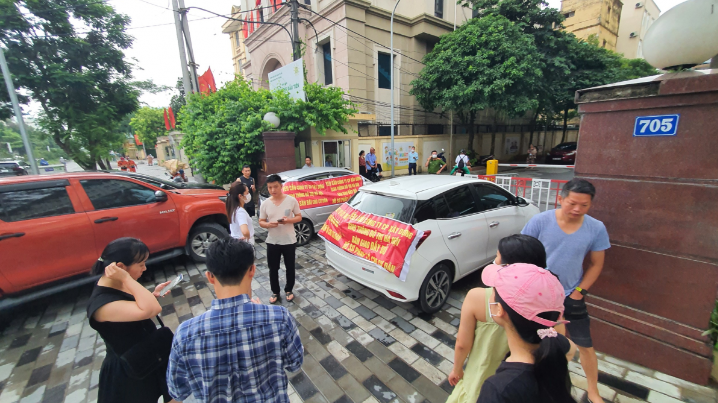 Cư dân chung cư 713 Lạc Long Quân 'tố' Ban quản trị và CĐT không minh bạch