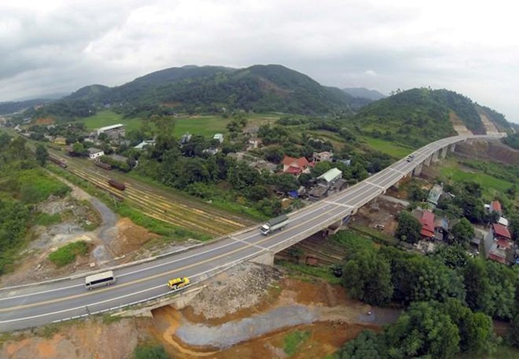 Một nhà thầu tham dự gói thầu giao thông miền núi phía Bắc gần 459 tỷ đồng