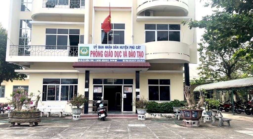 Nghi vấn “thổi giá” hàng tỷ đồng gói thầu mua sắm thiết bị tại Phòng GD&ĐT huyện Phù Cát, tỉnh Bình Định