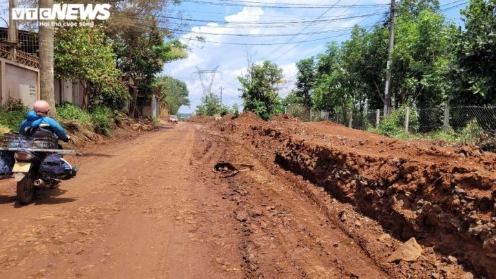 Nhà thầu được tạm ứng hơn 200 tỷ đồng tại dự án nghìn tỷ khi chưa có mặt bằng