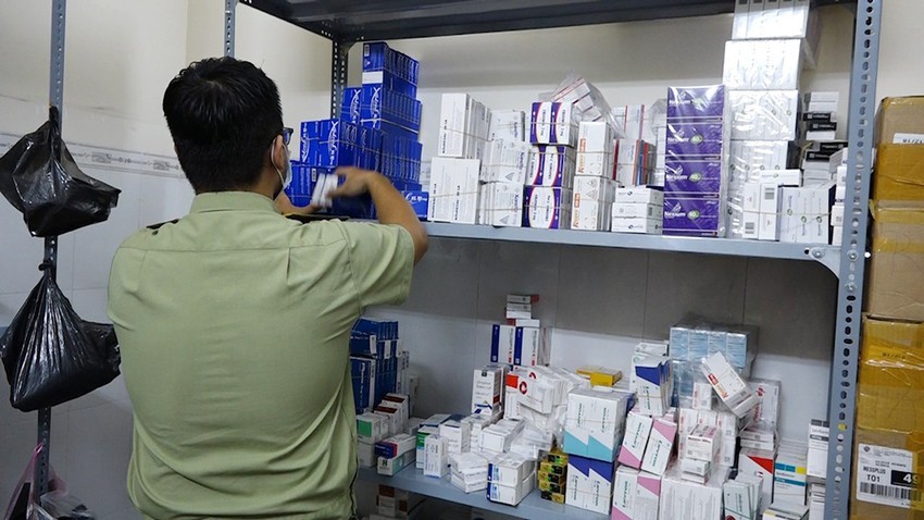 Phát hiện nhiều dược liệu, thuốc tân dược không rõ nguồn gốc