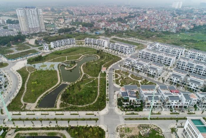 Khu đô thị sinh thái của Tasco xây dang dở, gây khó cho người dân Hà Nội
