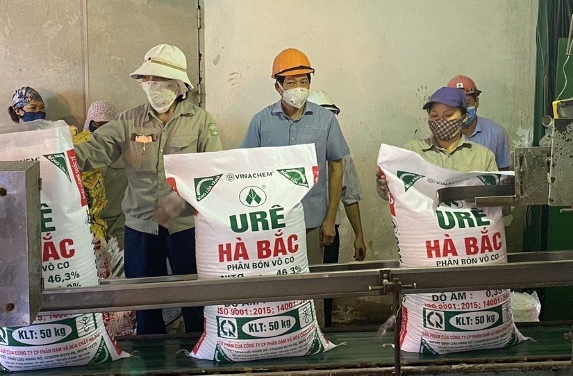 Đạm Hà Bắc hoạt động từ lãi sang lỗ, "nợ chồng nợ" 6.400 tỷ đồng