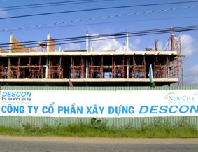 Dừng làm thủ tục hải quan đối với một doanh nghiệp nợ hơn 280 tỷ đồng tiền thuế