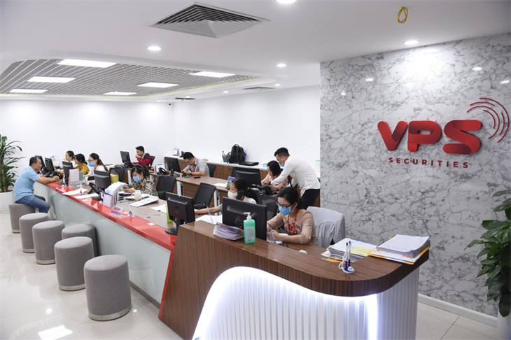 Phạt Chứng khoán VPS gần 200 triệu vì nhân viên chưa có chứng chỉ hành nghề, cho vay margin quá sức mua