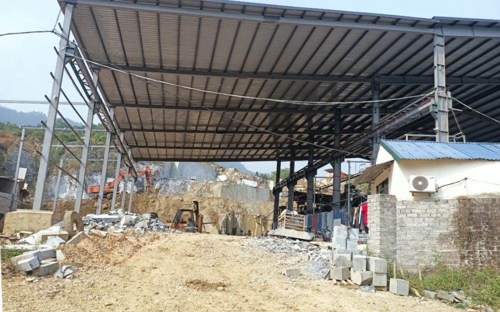 Phú Thọ: Bị chính quyền “tuýt còi” về vi phạm xây dựng, môi trường… Công ty Phúc Kim Thành vẫn ngang nhiên hoạt động