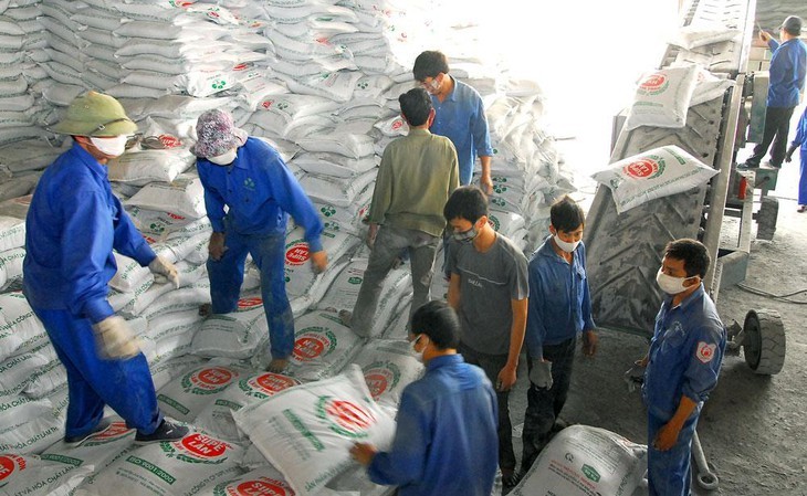 Gói thầu mua phân bón ở Tổng công ty 15: Vì sao chọn nhà thầu xếp thứ 3?