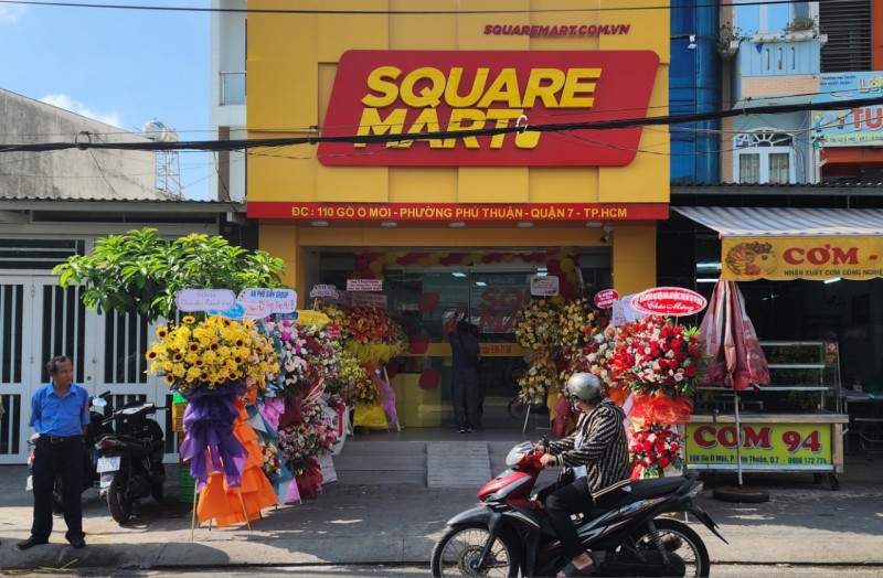 Khai trương siêu thị Square Mart, gia nhập đường đua bán lẻ