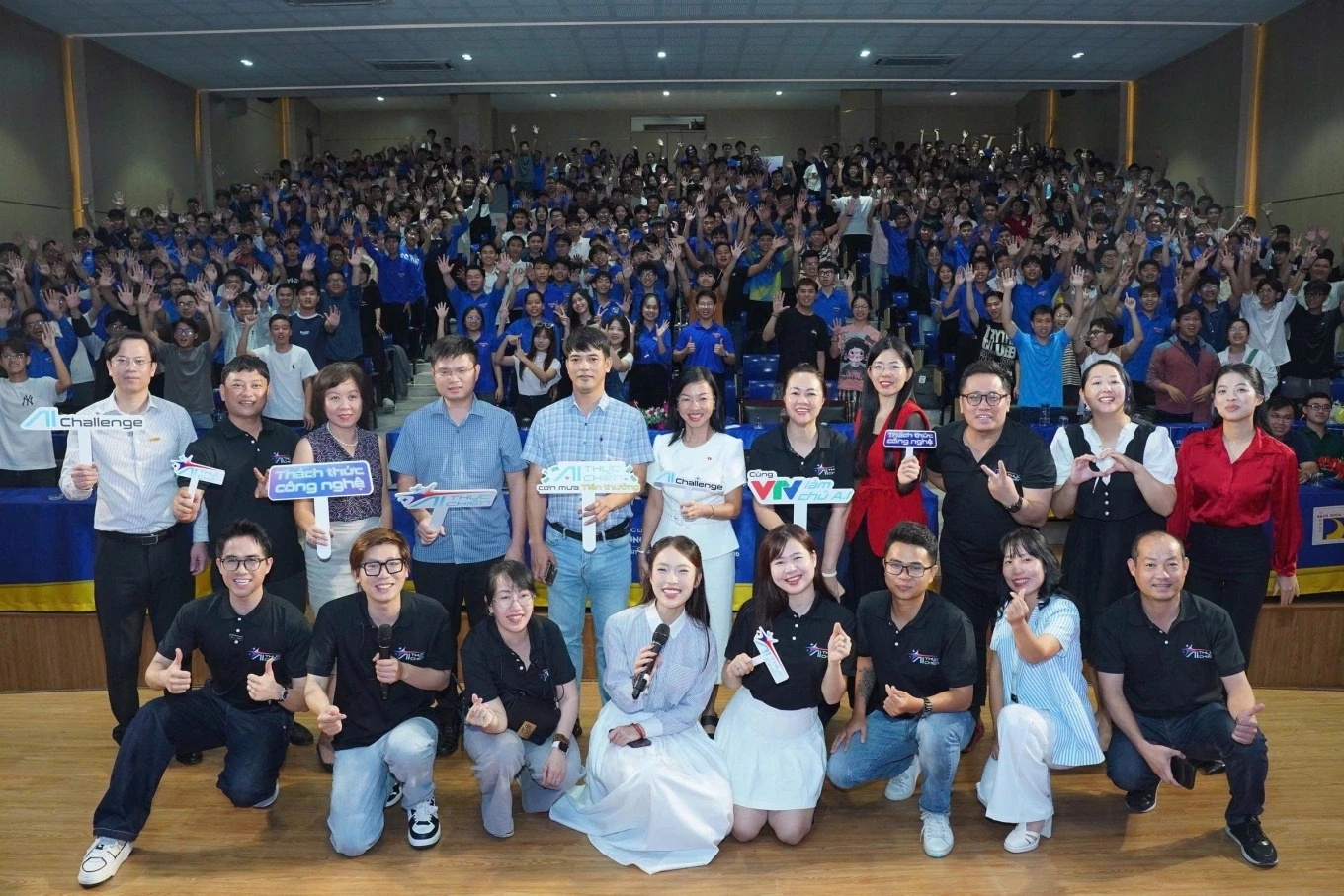 Cuộc thi 'A.I thực chiến 2025' tổ chức Unitour tại Hà Nội