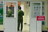 Vụ bé gái bị 9 cái đinh găm vào đầu: Nghi phạm khai gì?