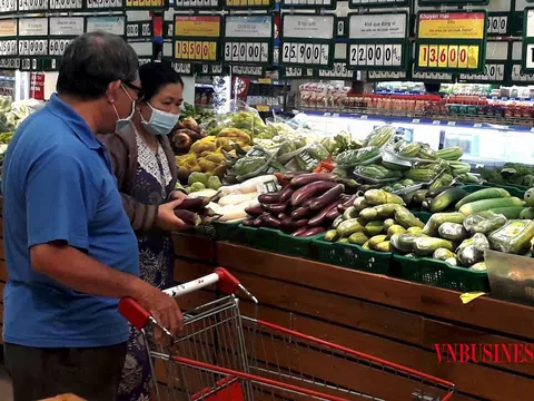 Mối lo giữa lúc tỷ giá tăng và lạm phát chưa phải ‘quá nóng’