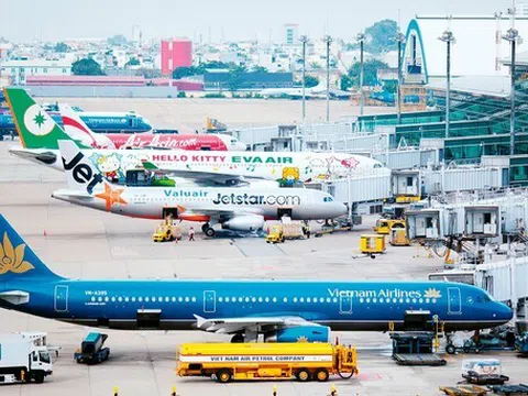 Cục Hàng không nói về đề xuất tăng giá trần vé máy bay nội địa