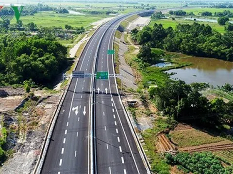 Yêu cầu khởi công toàn bộ 729 km cao tốc Bắc - Nam trước ngày 31-12