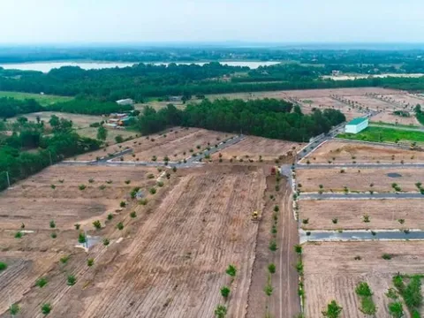 Hoán đổi trái phiếu sang nhà đất: Cảnh báo rủi ro 'mất trắng' tài sản