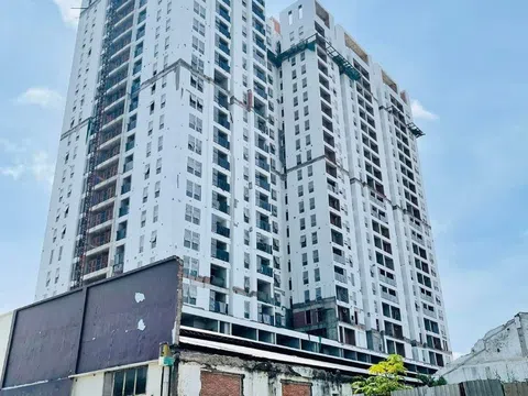 Chậm bàn giao 3 năm, dự án Audora Residences trong cảnh ngổn ngang