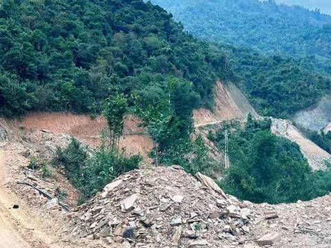 Dân khổ vì dự án dang dở