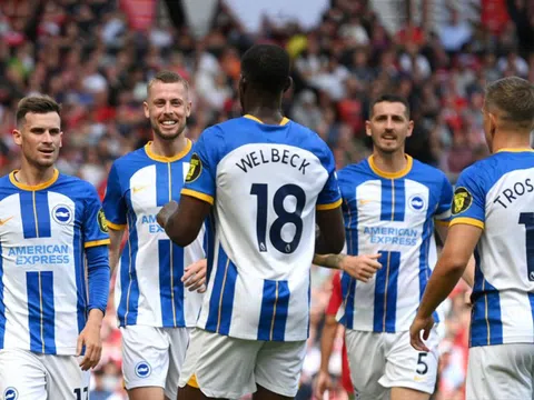 Công cùn, thủ kém, M.U bị Brighton “hạ đo ván” ngay tại sân Old Trafford